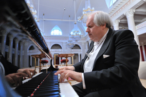 Григорий Соколов